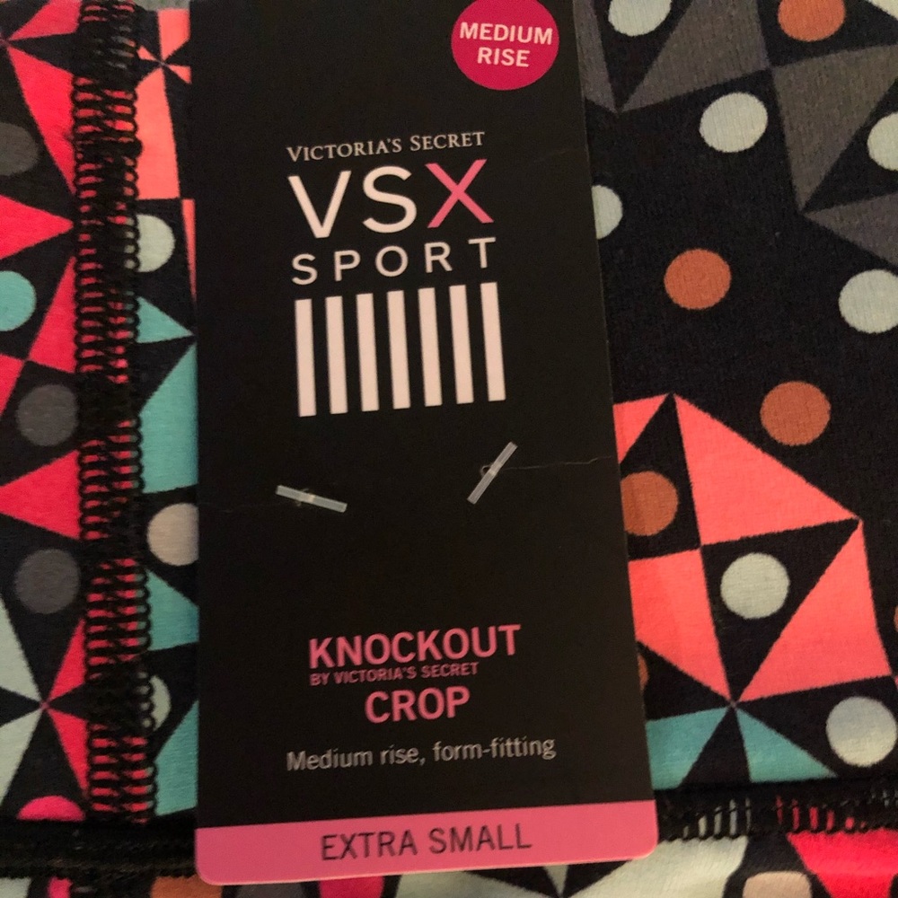 VS KNOCK OUT CROP LEGGINGS NEW  WITH TAGS MULTI